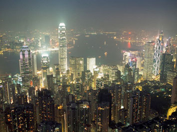 Гонконг оставил позади США и Европу